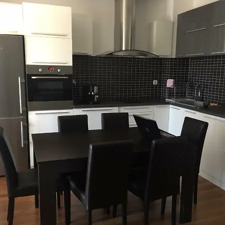 Улица „Александър Велики“ 79 Apartment *